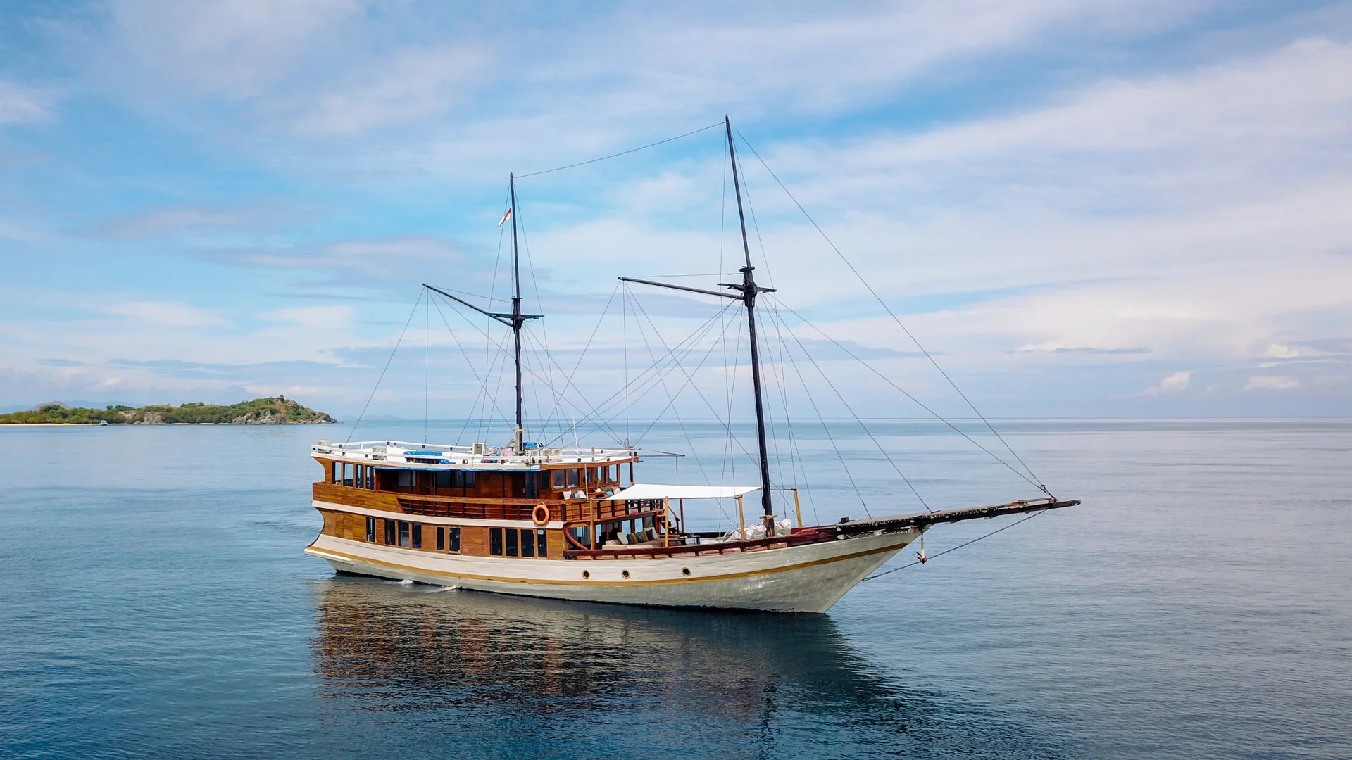 Senada Phinisi