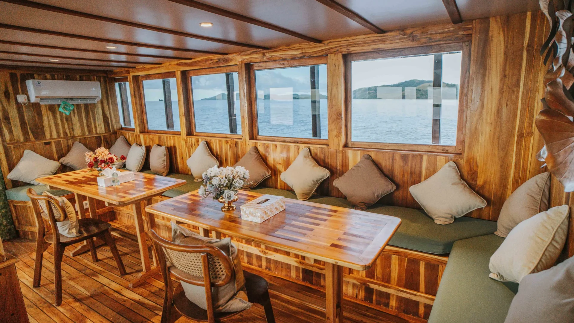 Diningroom - c