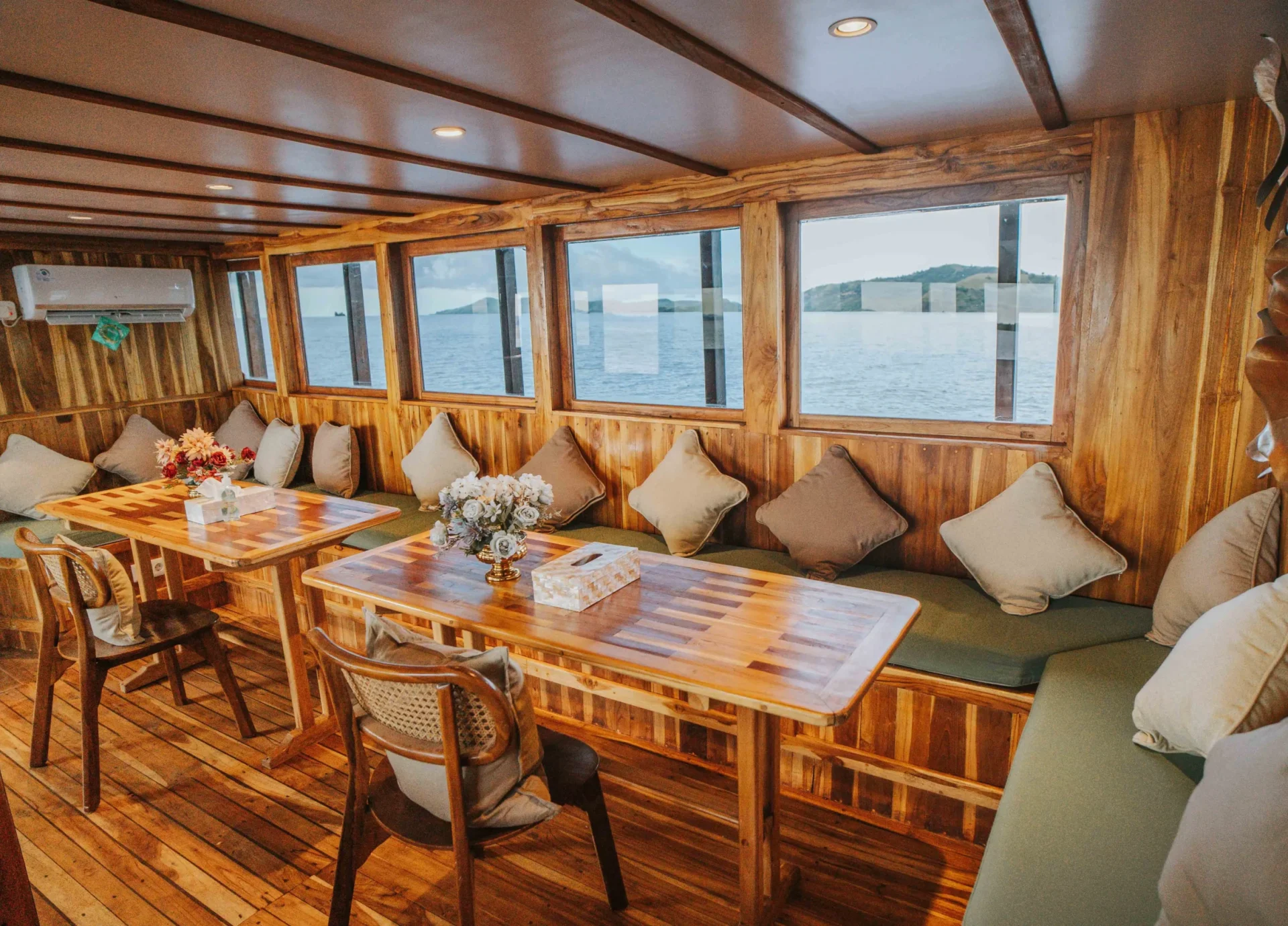 Diningroom - c