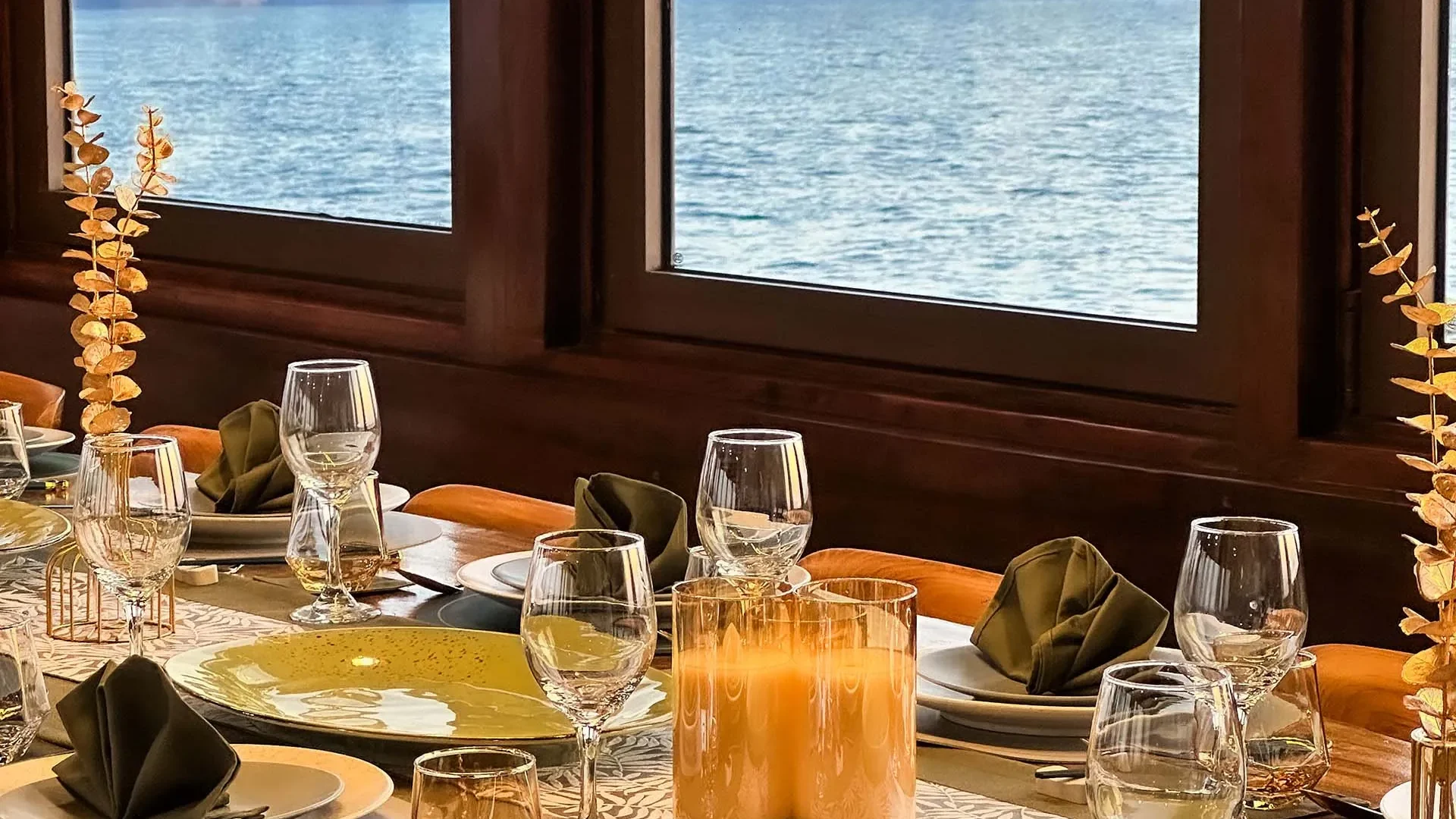 Indoor Dining Area_3_Neptune