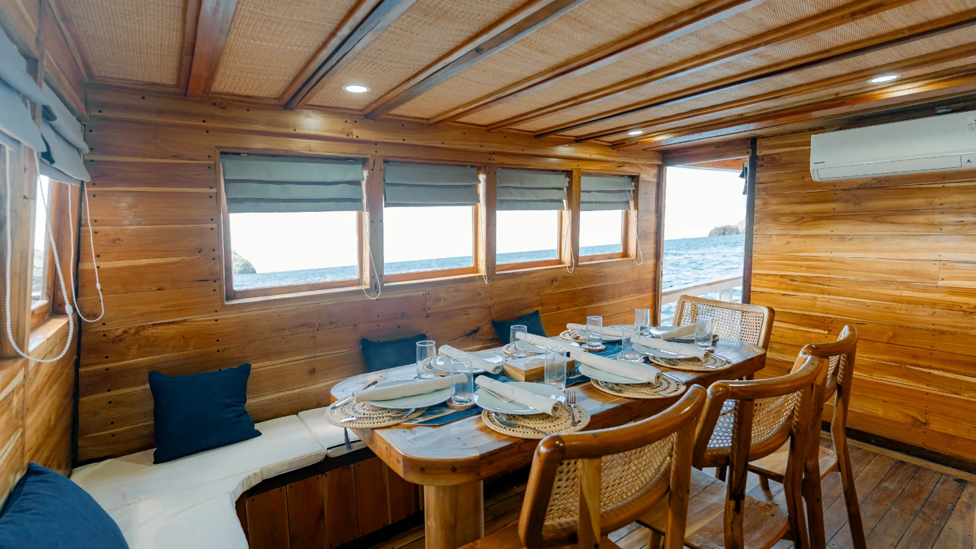 Indoor Dining Area_Barakati Cruises