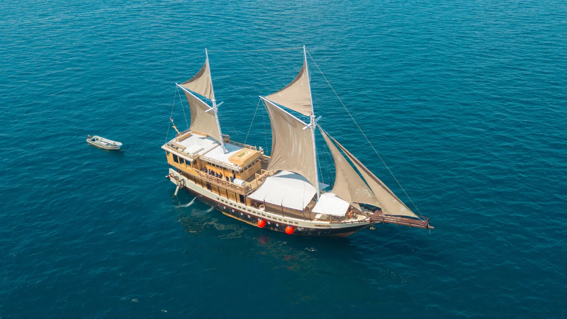 Lamborajo II Liveaboard