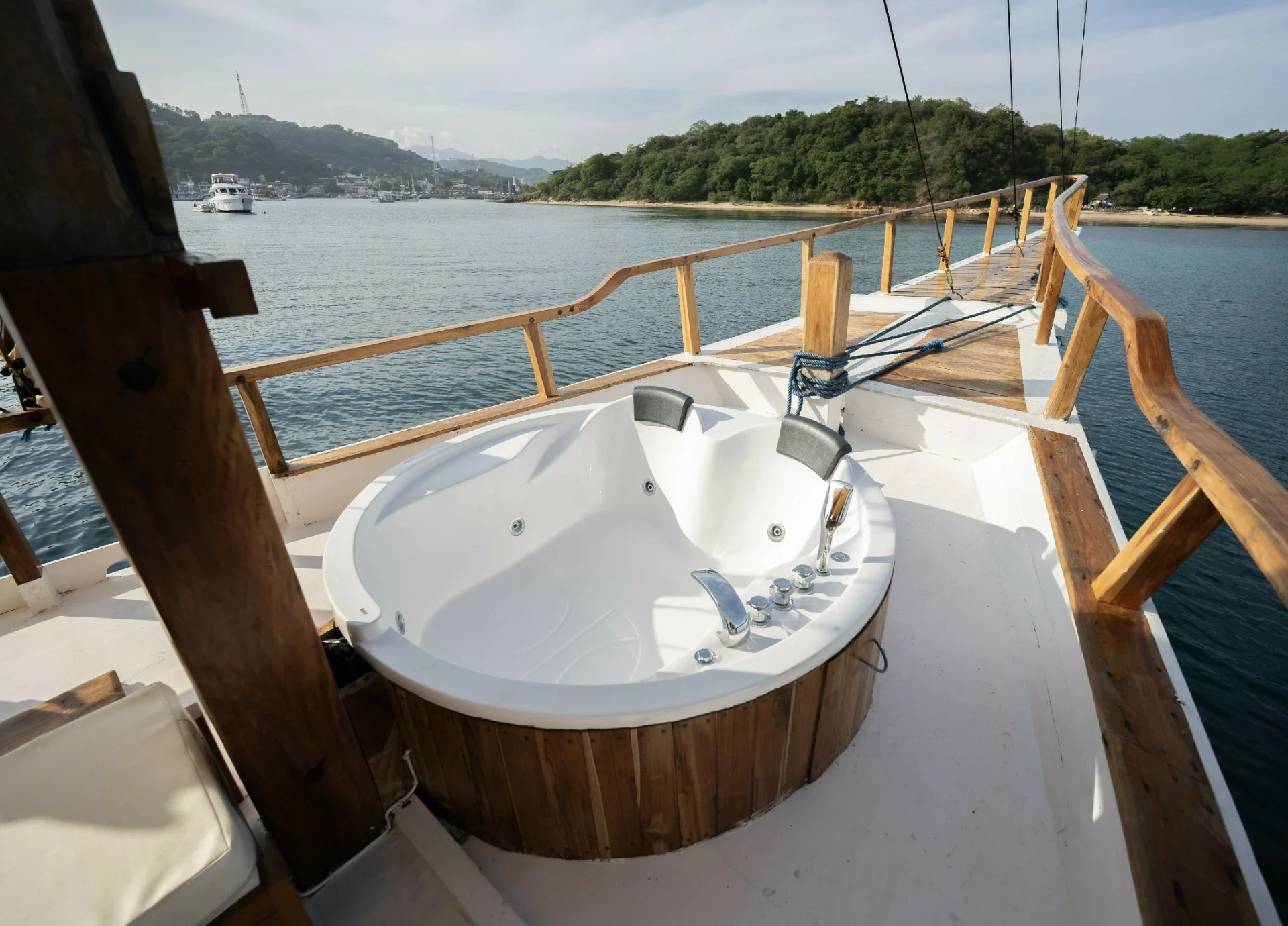 NK Jaya II - Main Jaccuzi 2