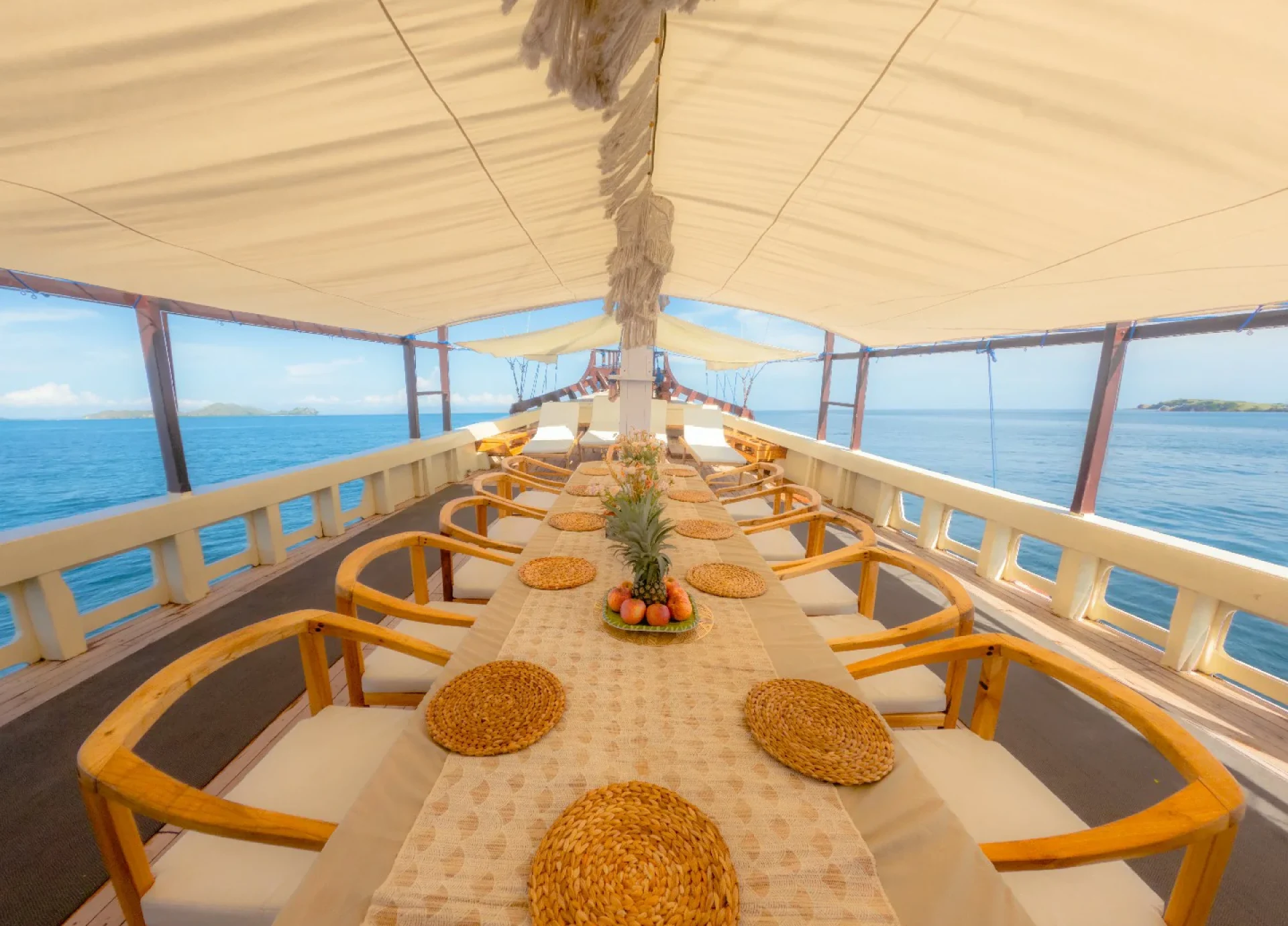Outdoor Dinning-b