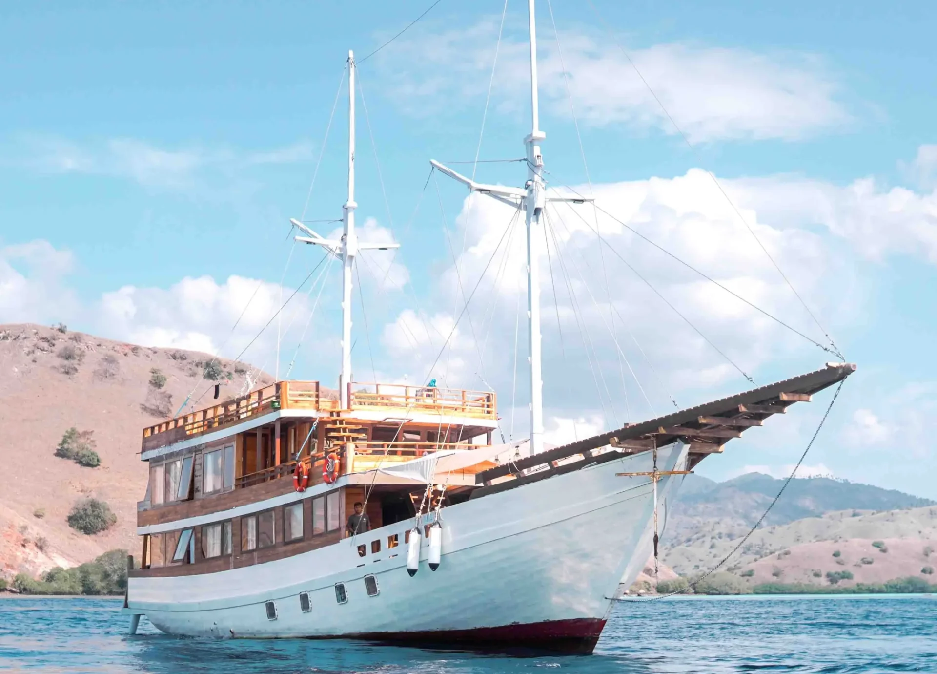 Yumana Liveaboard-a